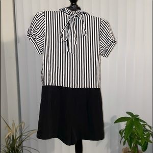 Striped overall short romper NEW💕💕